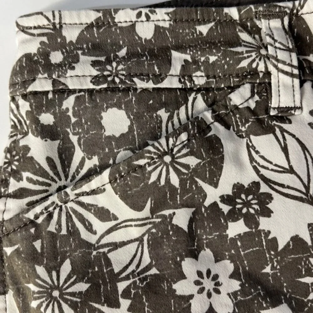 Sonoma Life + Styles Women's Tan & Brown Floral Print Walking Shorts Size 12